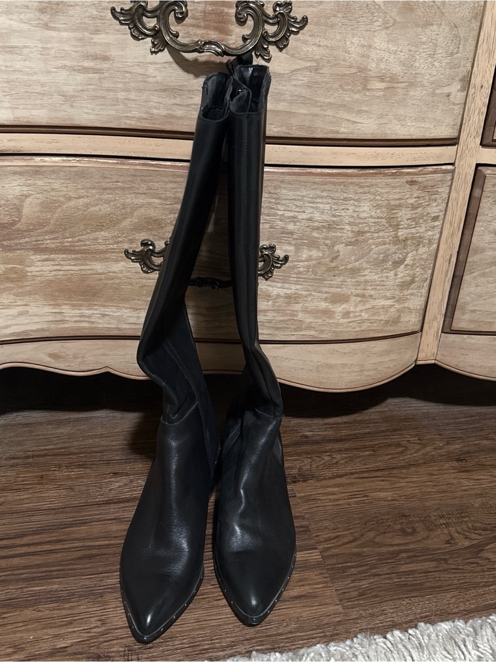 Black Knee-High Pointed Toe Women's Boots
